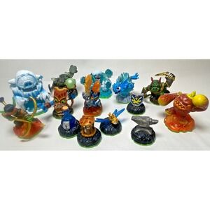 Lot 14 Skylanders Spyro's Adventure Green Storage Bag No‎ Duplicates Untested